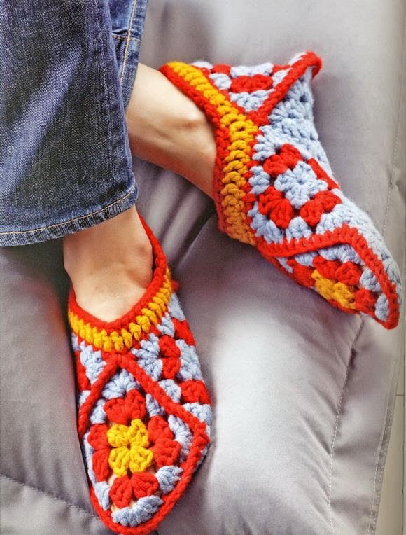 Granny square 2025 slippers free pattern